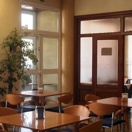 Bartos Hotel Almussafes