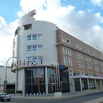 Bartos Hotel